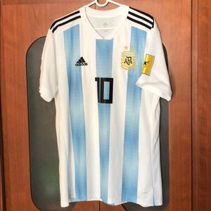 Adidas Leo Messi Argentina jersey xl,like new.